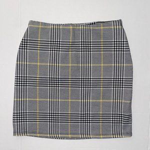 MUST‎ HAVE Plaid Skirt
